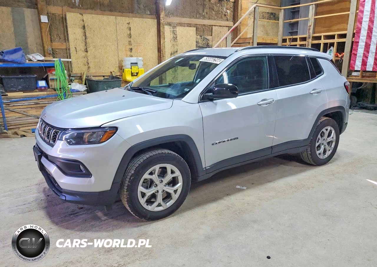 2024 Jeep Compass Latitude – zdjęcie 1 z 14