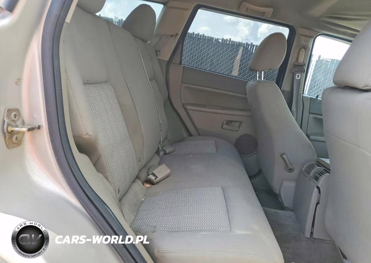 2007 Jeep Grand Cherokee Laredo VIN:1J8GS48K97C656740 - 11