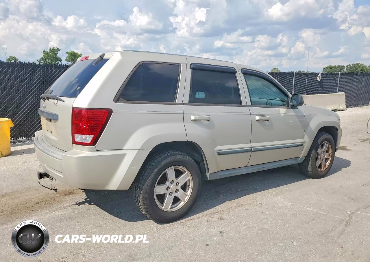 2007 Jeep Grand Cherokee Laredo VIN:1J8GS48K97C656740 - 3