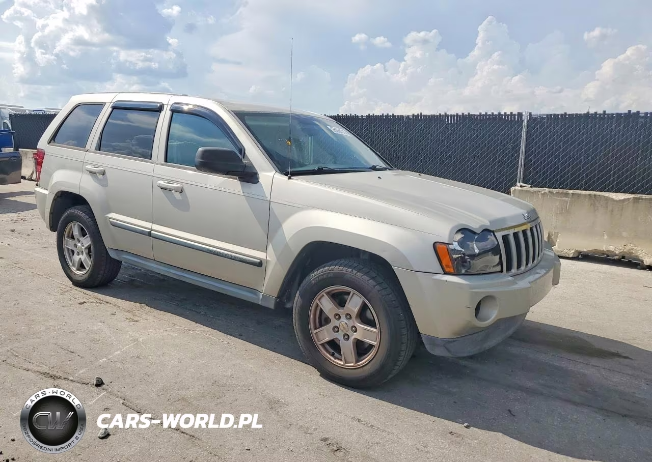2007 Jeep Grand Cherokee Laredo VIN:1J8GS48K97C656740 - 4