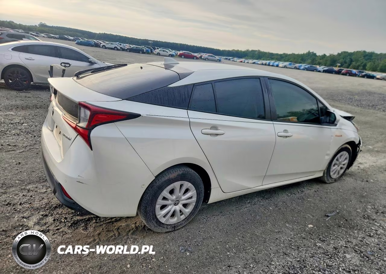 2022 Toyota Prius Le VIN:JTDKAMFU2N3156585 - 3