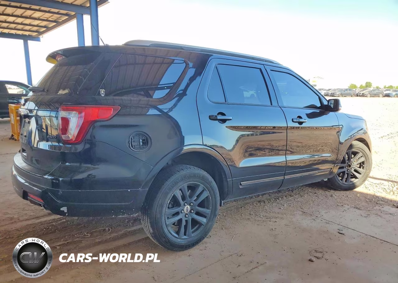 2018 Ford Explorer Xlt VIN:1FM5K8D86JGB60385 - 3