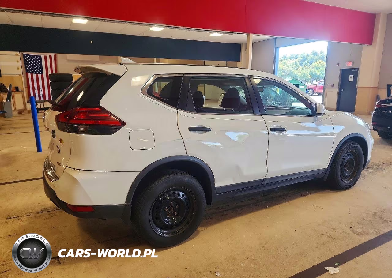 2017 Nissan Rogue S VIN:5N1AT2MV2HC798729 - 3