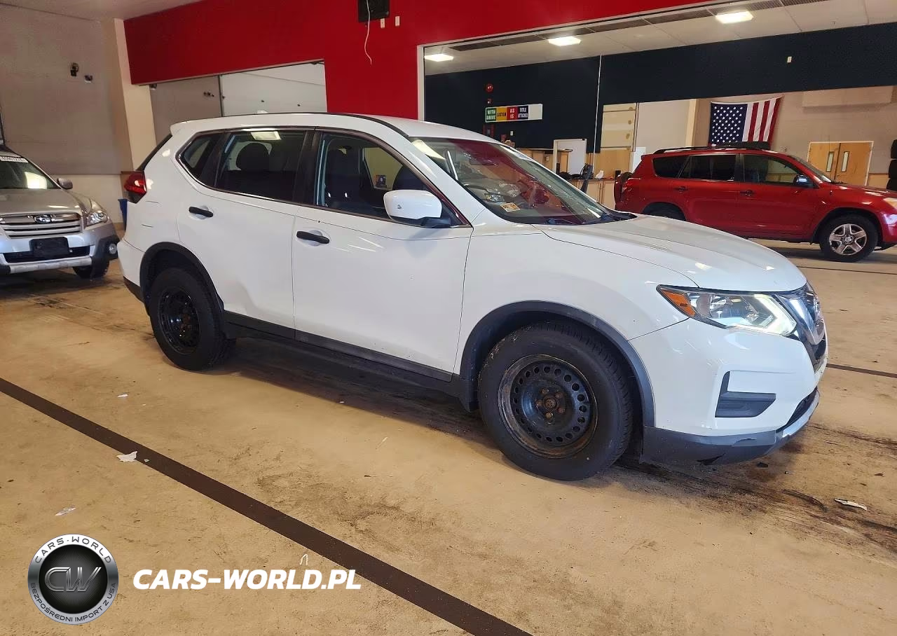 2017 Nissan Rogue S VIN:5N1AT2MV2HC798729 - 4