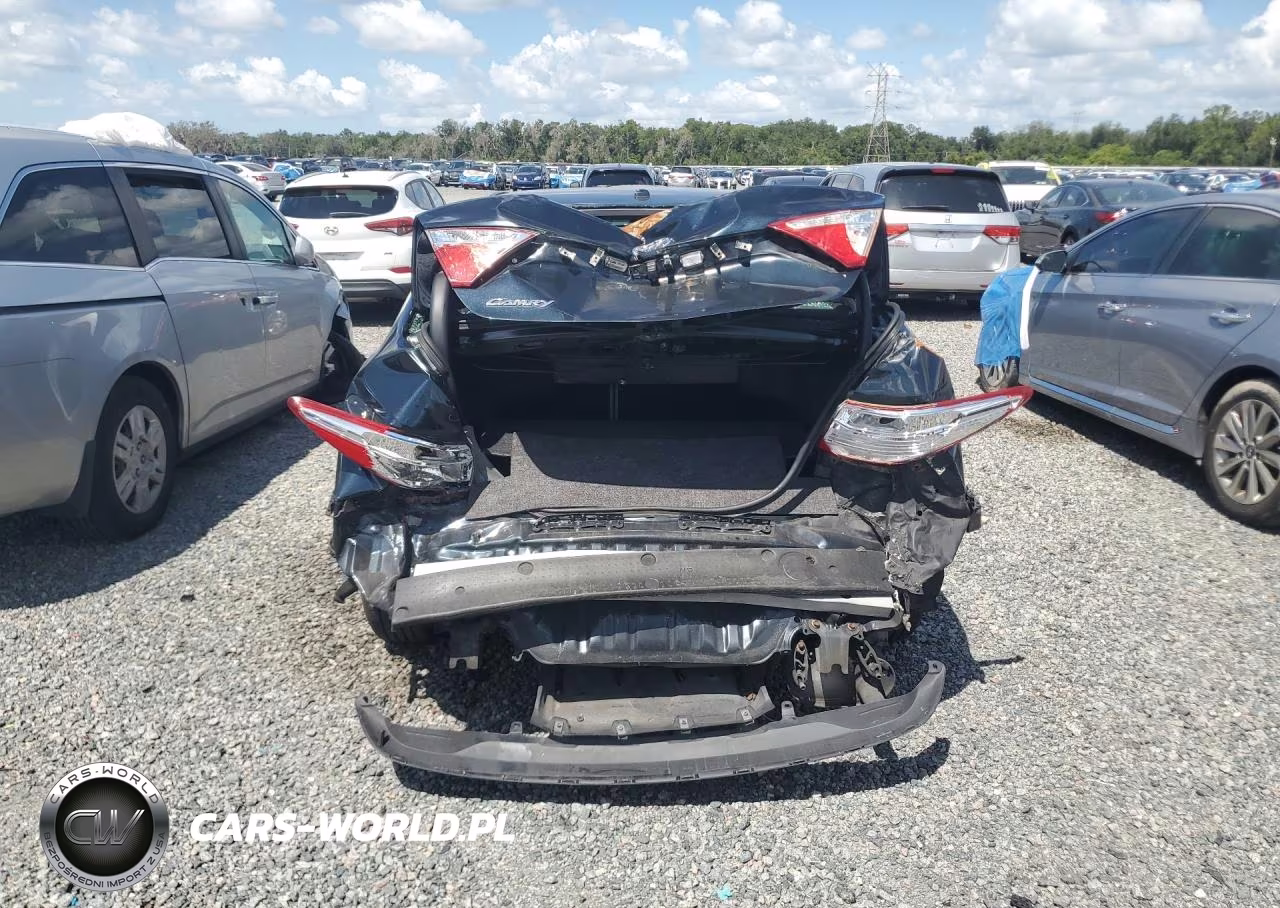 2015 Toyota Camry Le VIN:4T4BF1FK1FR449762 - 6