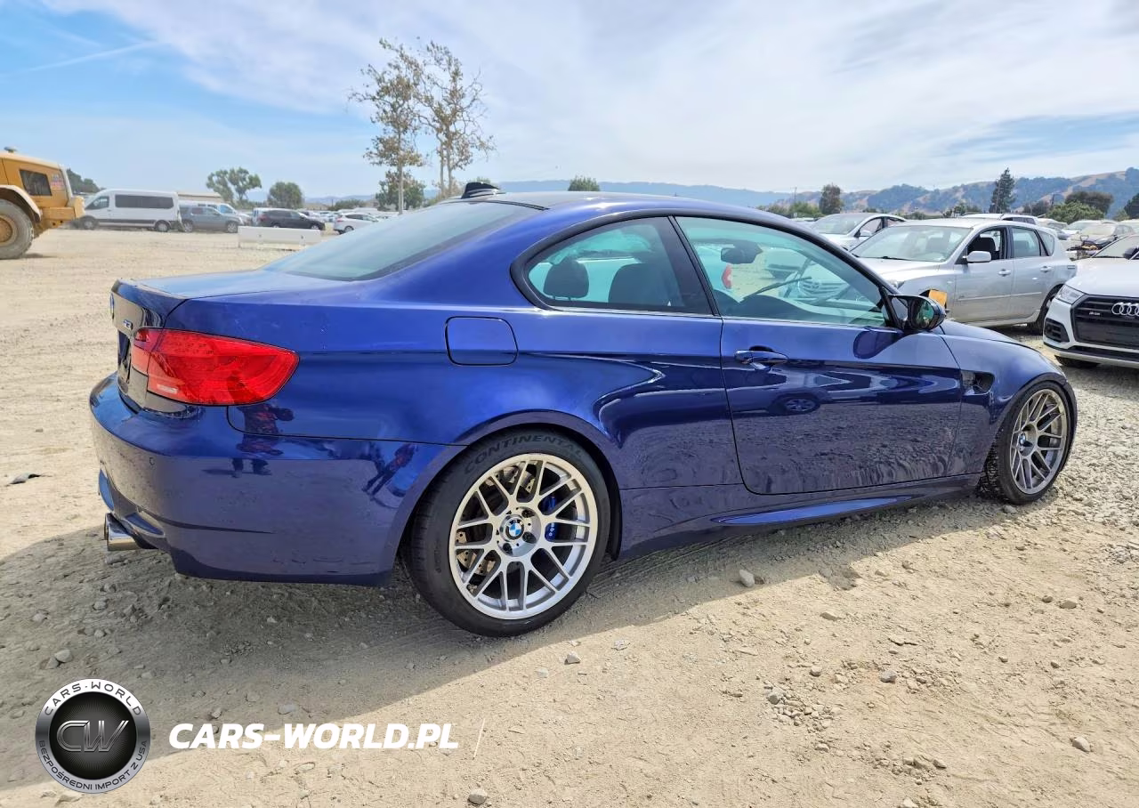 2011 BMW M3 VIN:WBSKG9C59BE369471 - 3