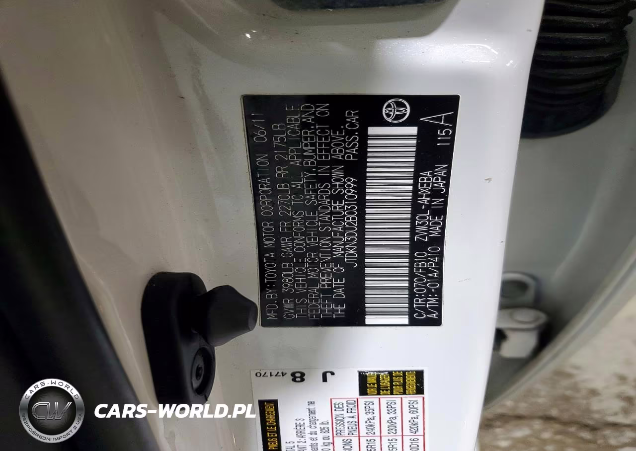 2011 Toyota Prius Two VIN:JTDKN3DU2B0310999 - 14