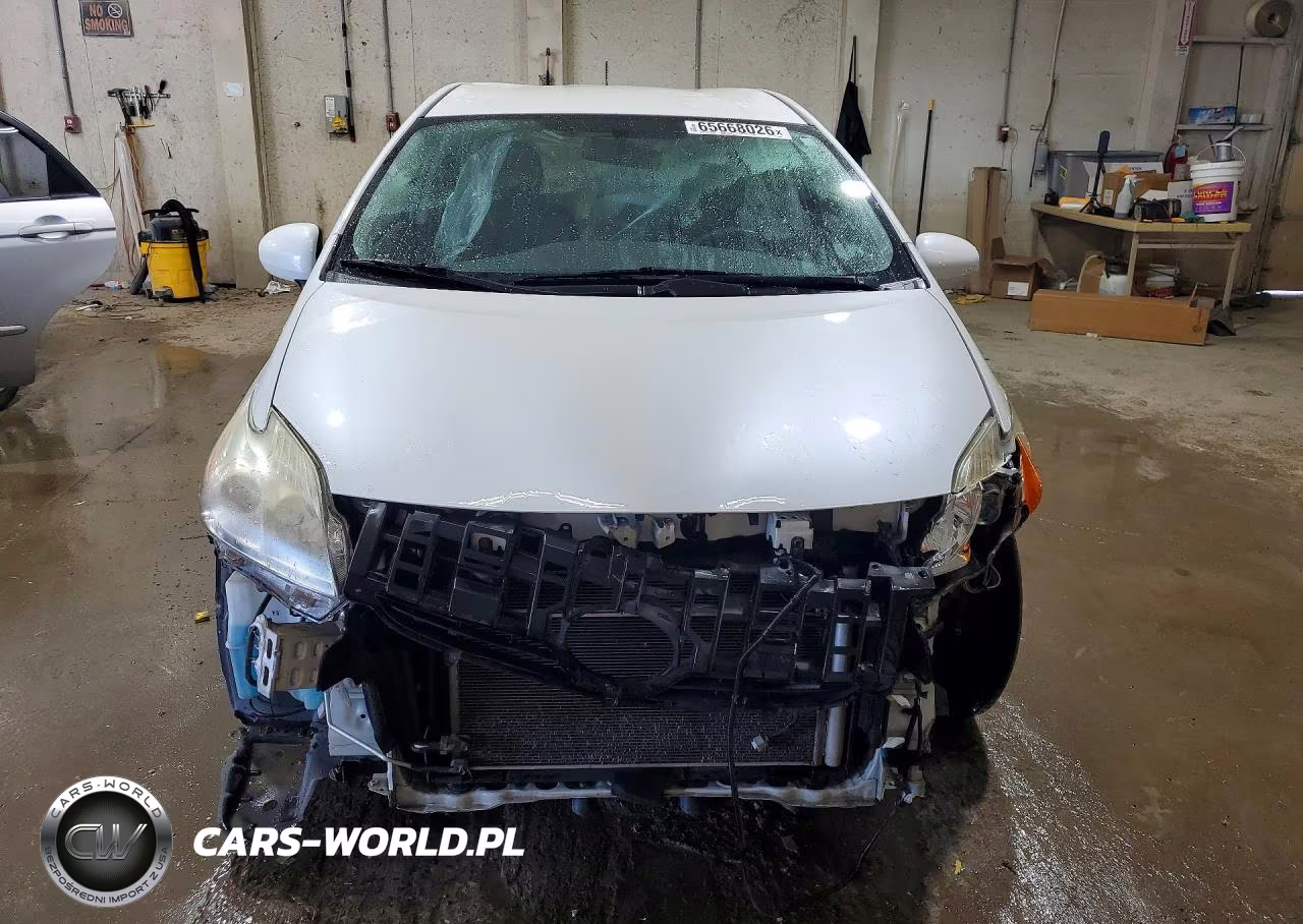 2011 Toyota Prius Two VIN:JTDKN3DU2B0310999 - 5