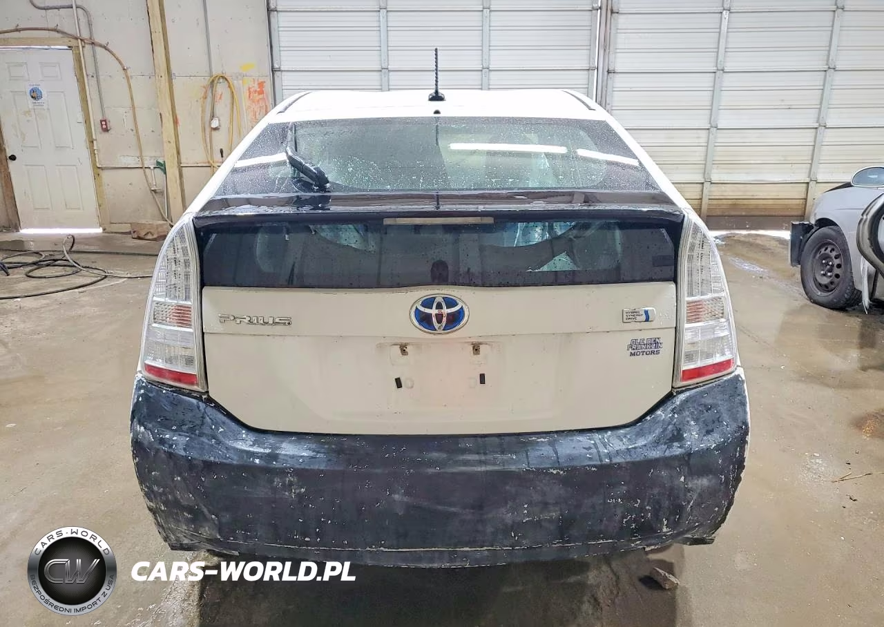 2011 Toyota Prius Two VIN:JTDKN3DU2B0310999 - 6