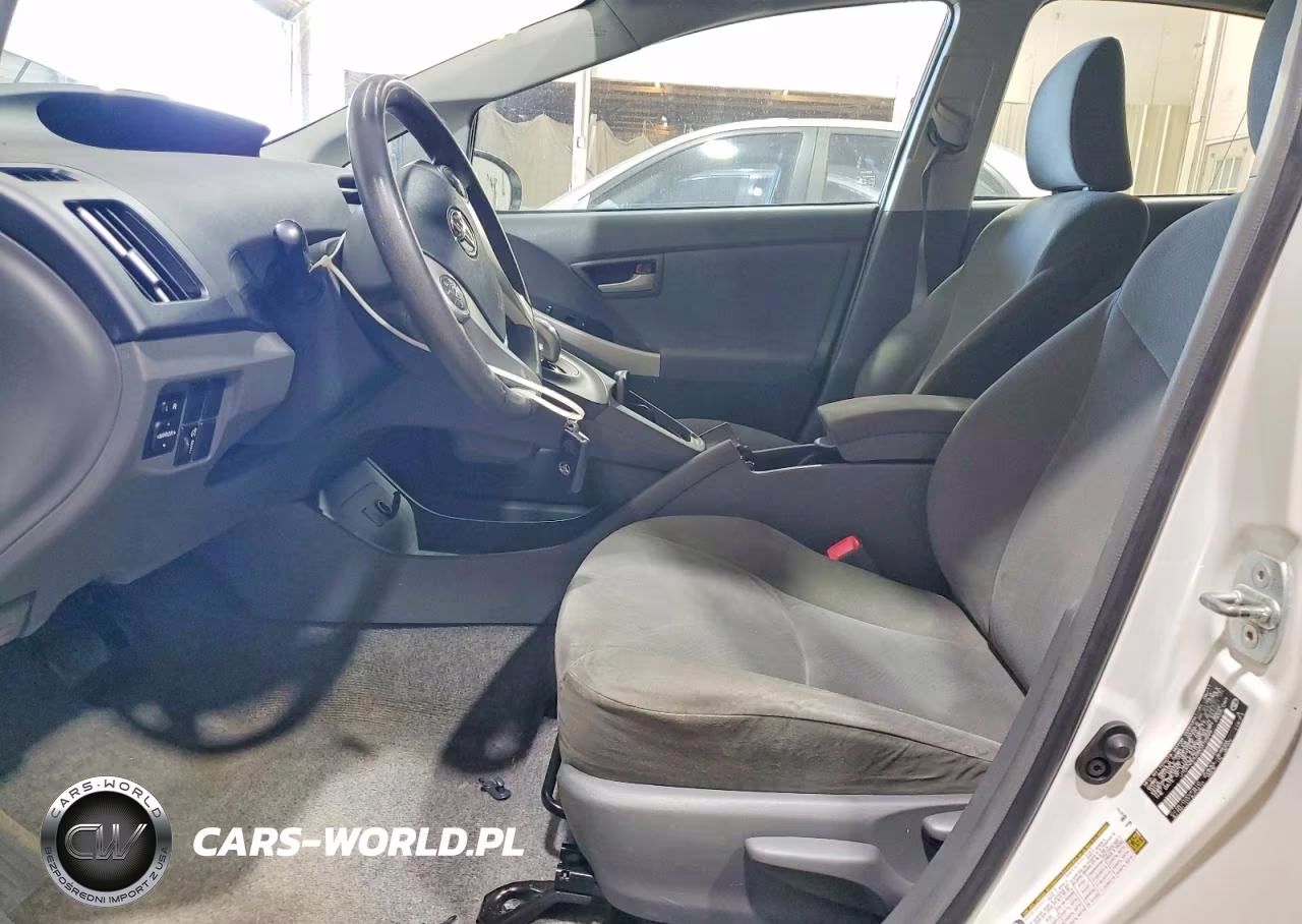 2011 Toyota Prius Two VIN:JTDKN3DU2B0310999 - 7