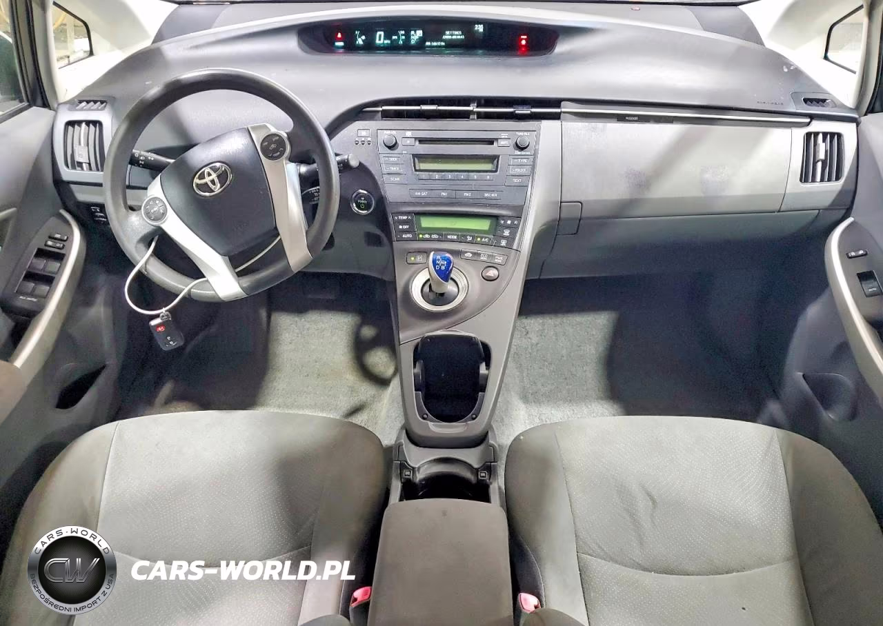 2011 Toyota Prius Two VIN:JTDKN3DU2B0310999 - 8