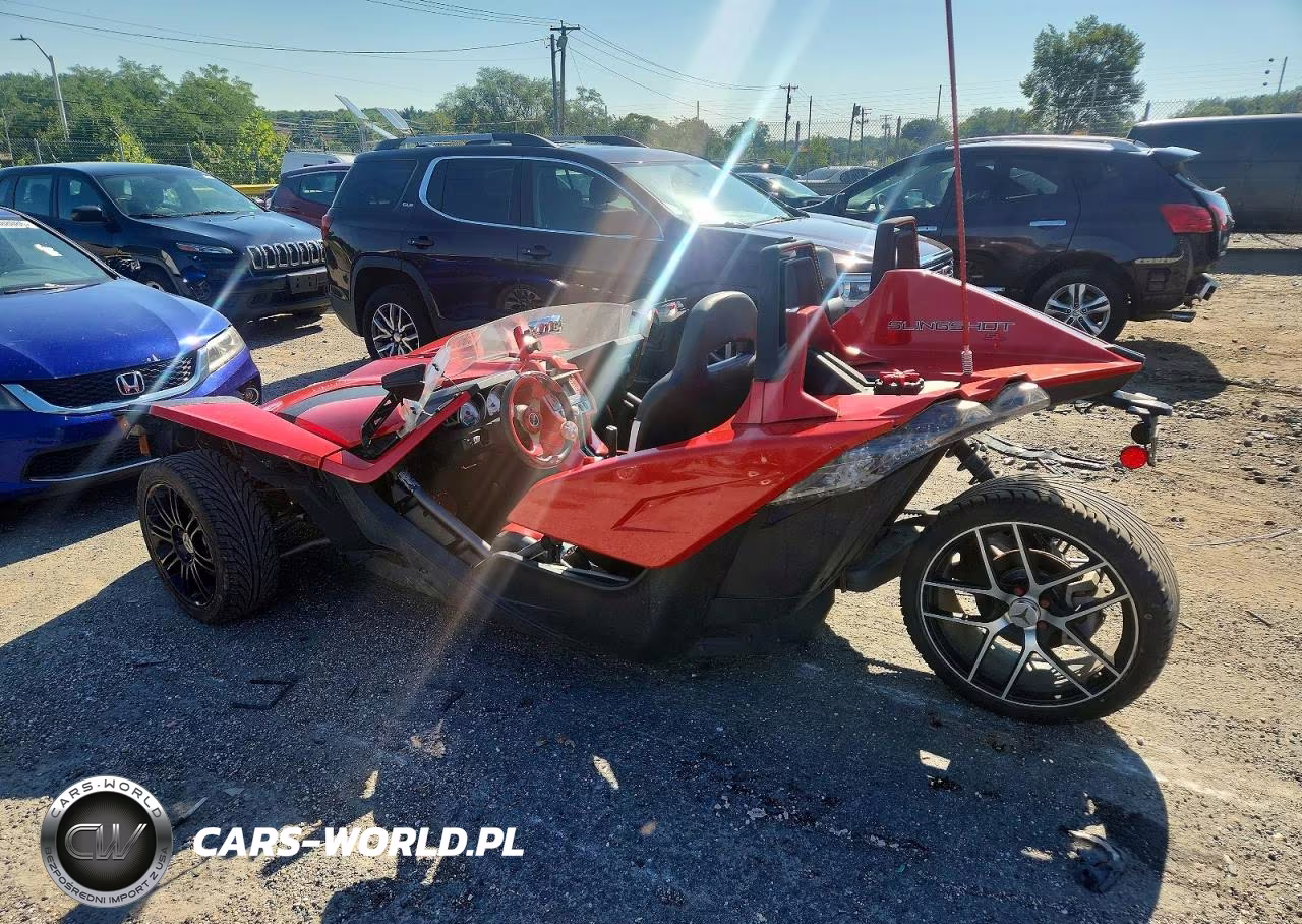 2016 Polaris Slingshot Sl VIN:57XAAPFA1G5112059 - 3