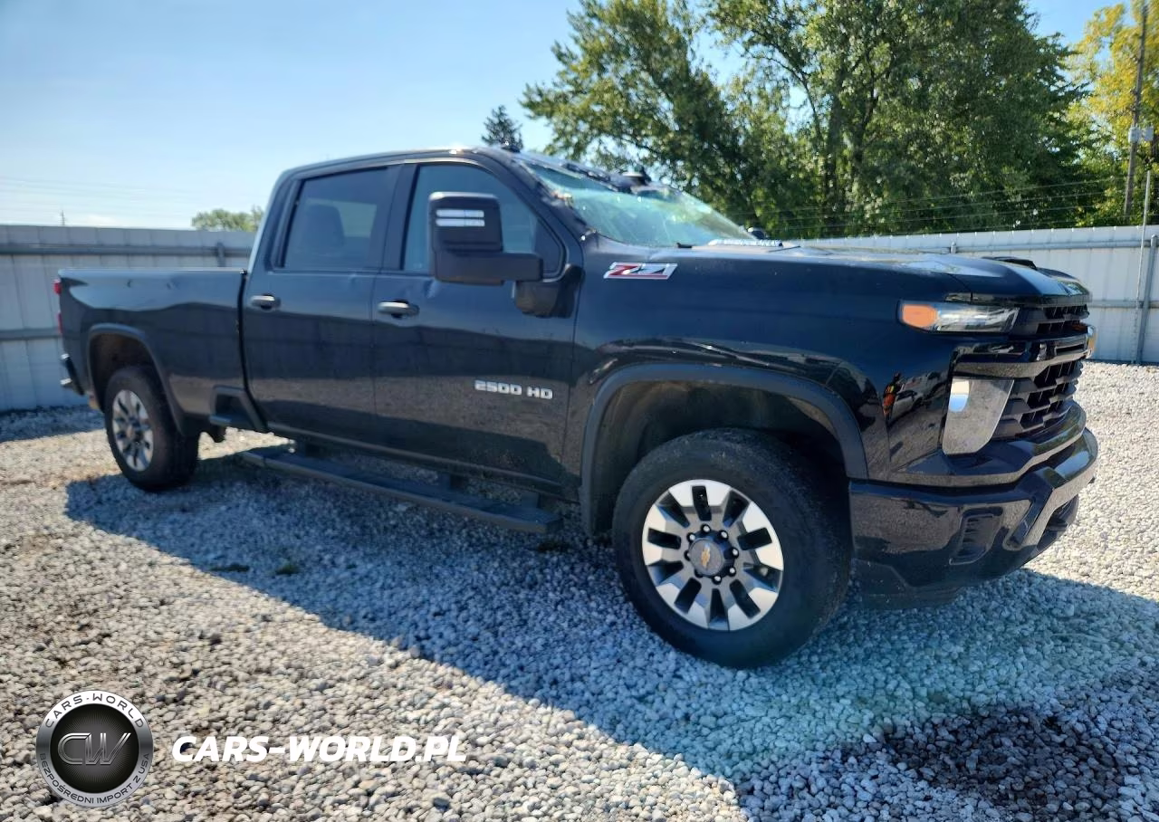 2024 Chevrolet Silverado K2500 Custom VIN:1GC4YMEY2RF357626 - 4