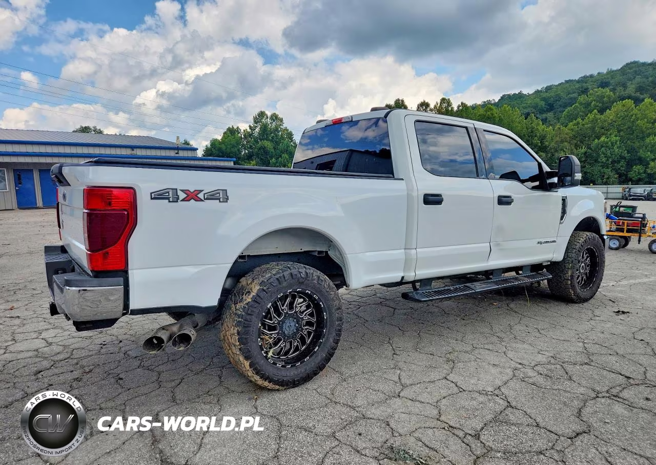 2021 Ford F250 Super Duty VIN:1FT7W2BT8MED42949 - 3