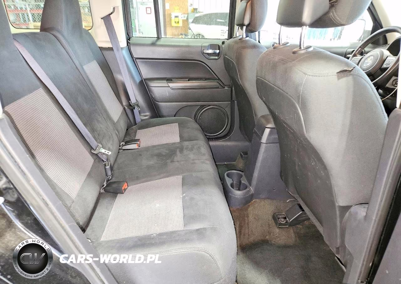 2014 Jeep Patriot Latitude VIN:1C4NJPFA1ED520154 - 10