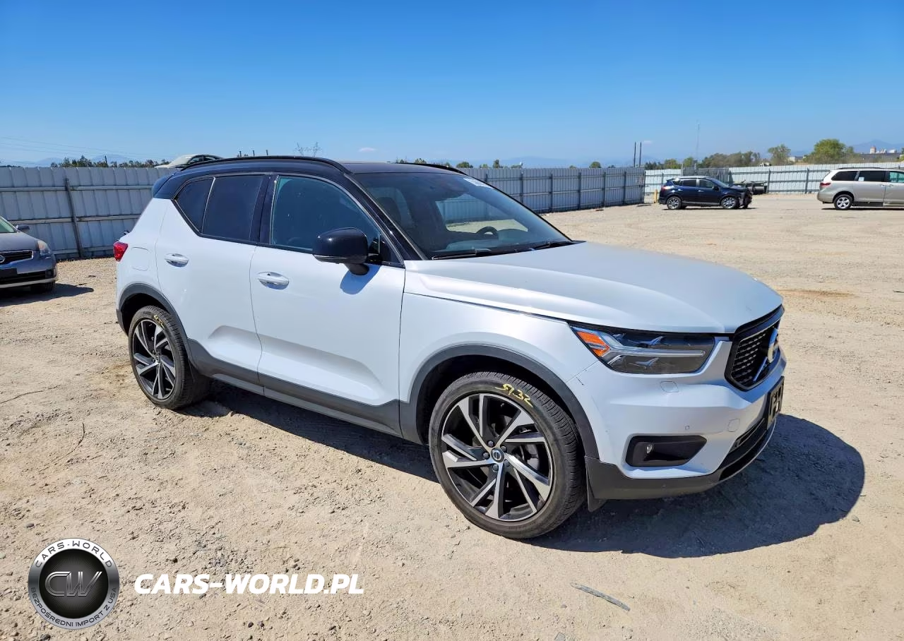 2021 Volvo Xc40 T5 R-Design VIN:YV4162UMXM2605551 - 4