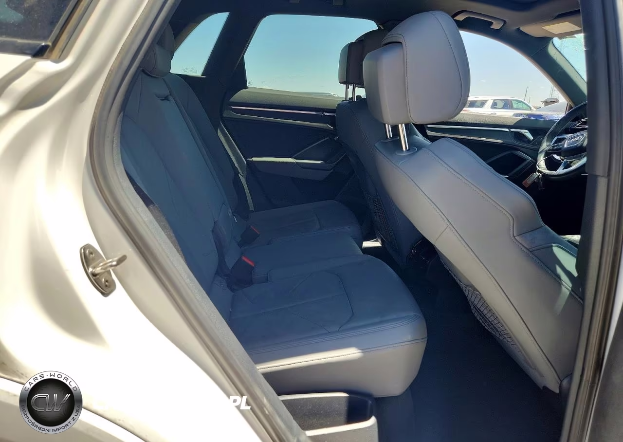 2021 Audi Q3 Premium S Line 45 VIN:WA1DECF33M1138809 - 11