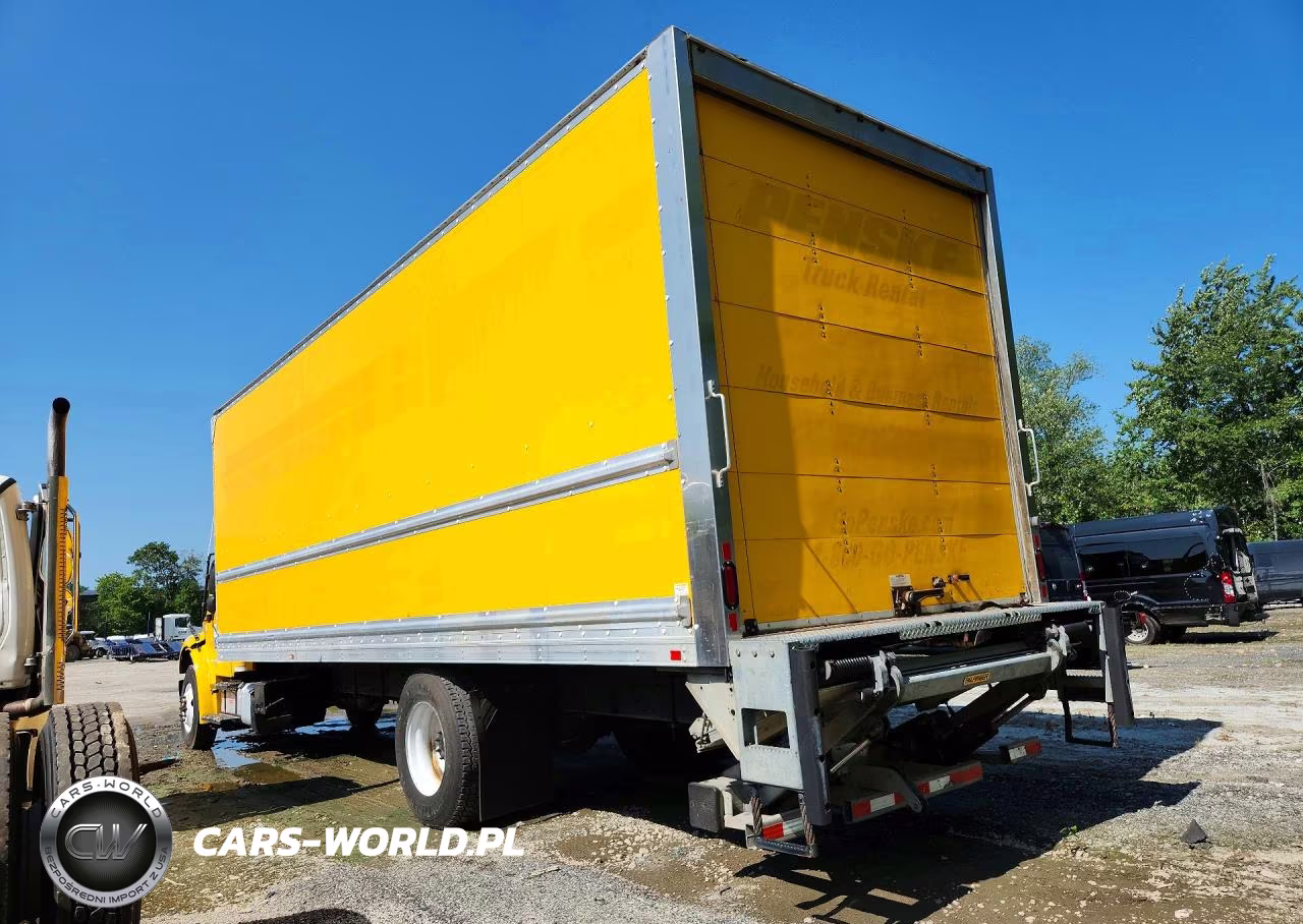 2018 Freightliner M2 106 Med - Semi Truck VIN:3ALACWFC8JDJH5069 - 2