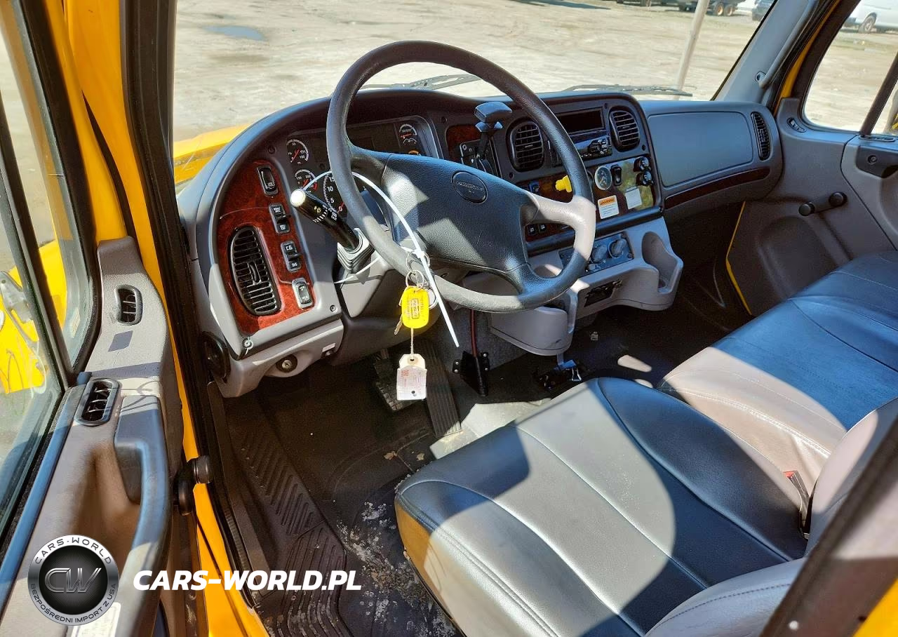 2018 Freightliner M2 106 Med - Semi Truck VIN:3ALACWFC8JDJH5069 - 8