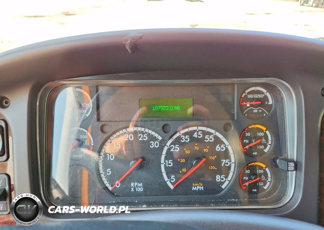 2018 Freightliner M2 106 Med - Semi Truck VIN:3ALACWFC8JDJH5069 - 9
