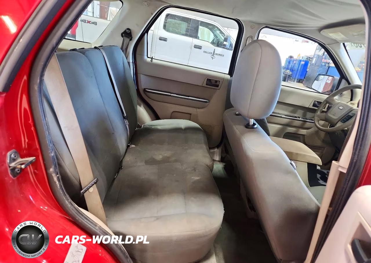2010 Ford Escape Xls VIN:1FMCU9C77AKB77063 - 11