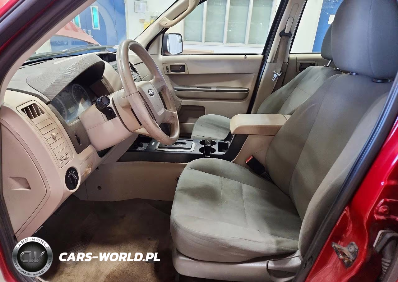2010 Ford Escape Xls VIN:1FMCU9C77AKB77063 - 7
