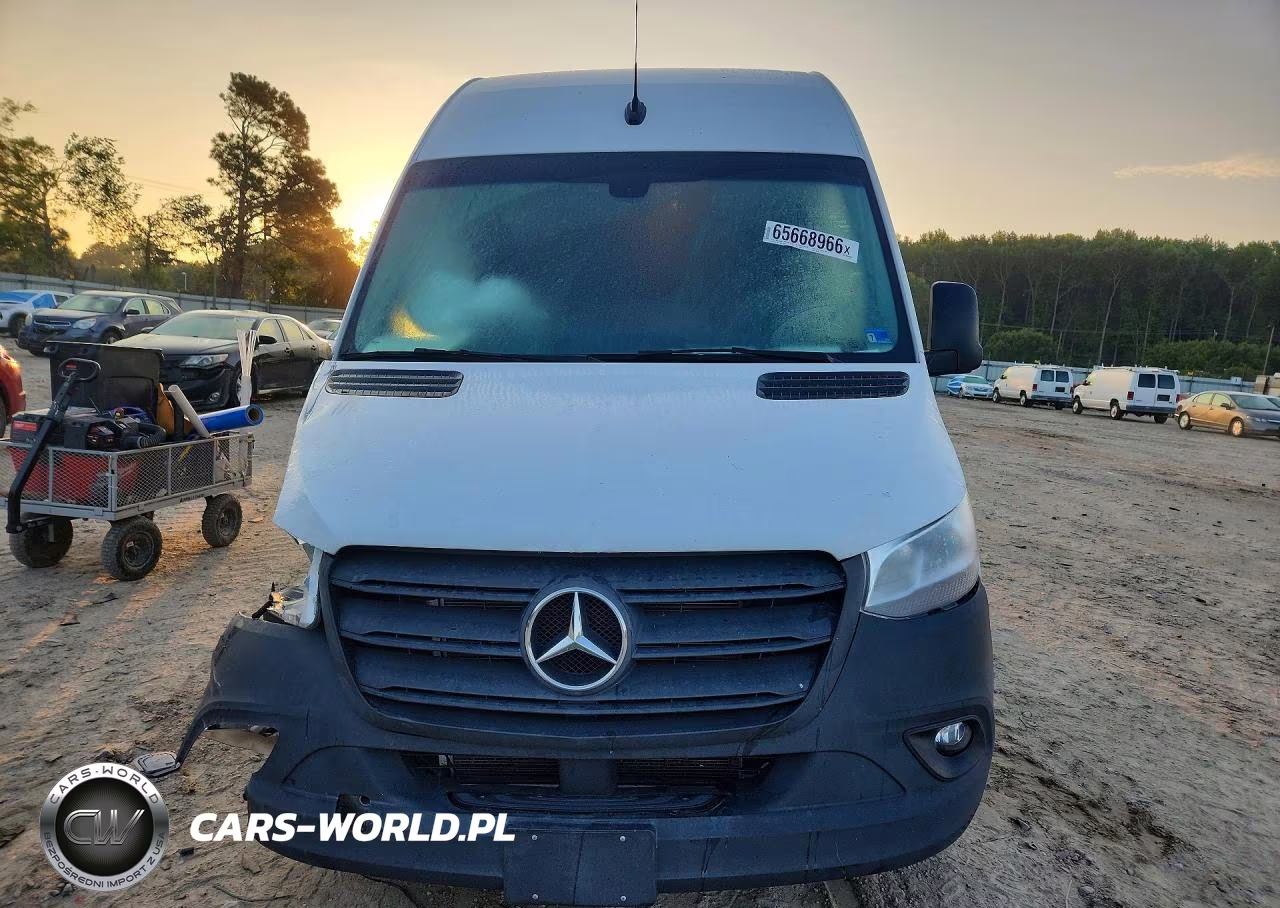 2024 Mercedes-Benz Sprinter 3500 Delivery Van VIN:W1Y5NCHY5RT184443 - 5