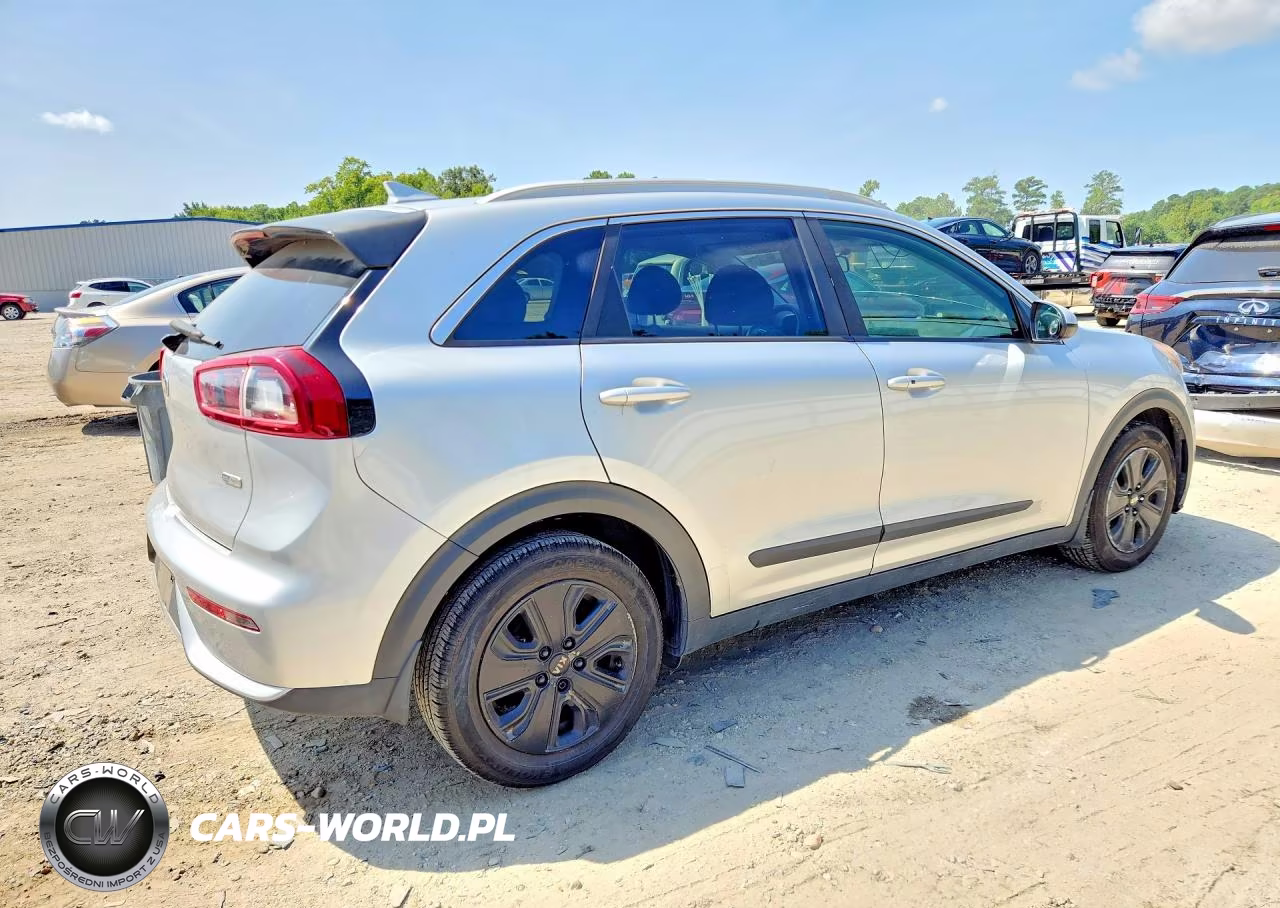 2018 Kia Niro Lx VIN:KNDCB3LC2J5176132 - 3