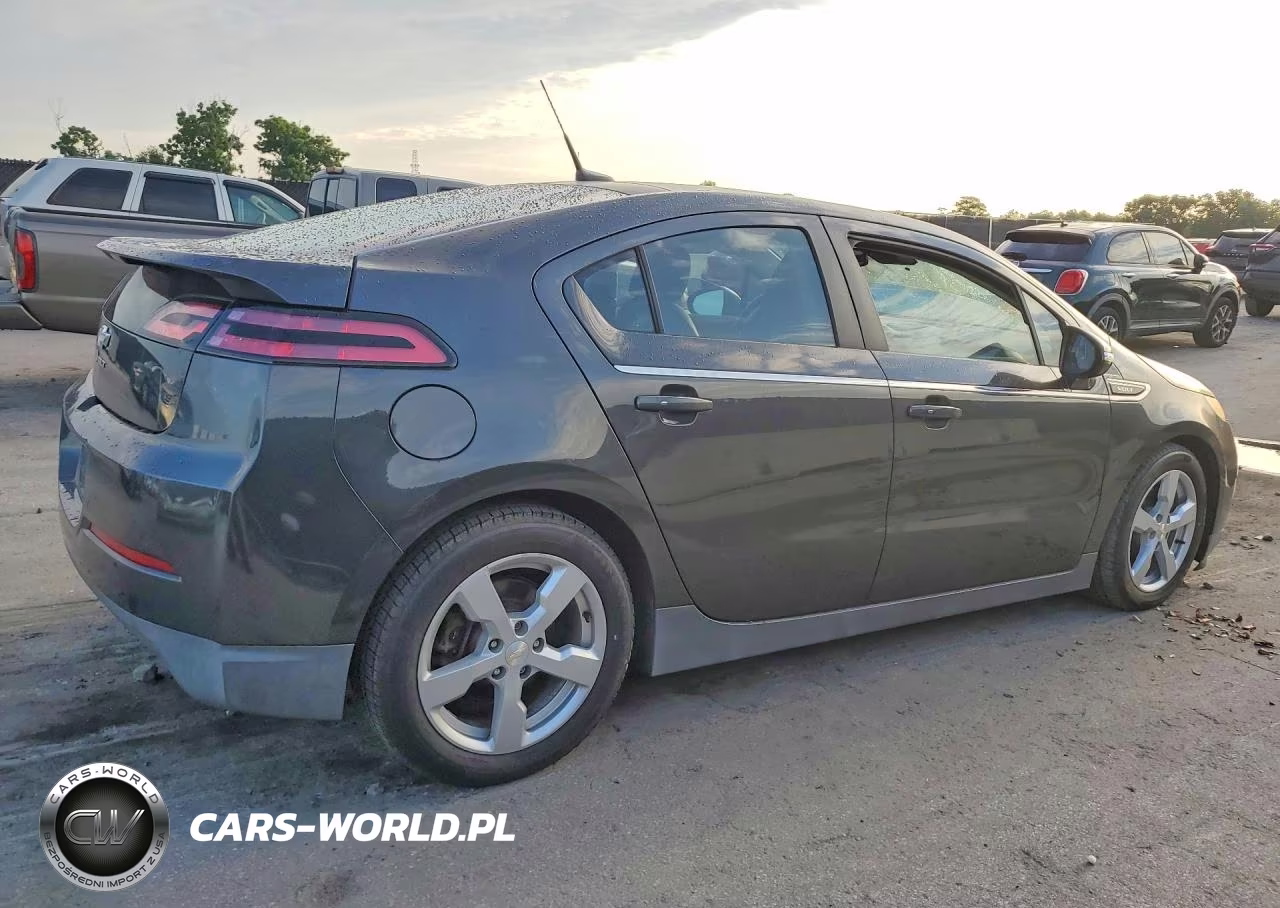2014 Chevrolet Volt VIN:1G1RD6E47EU150576 - 3