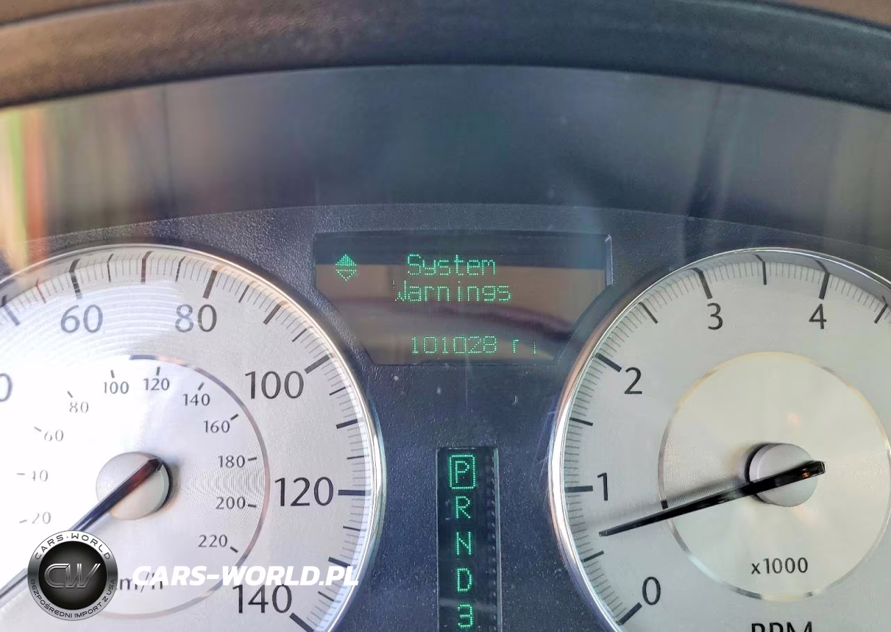 2008 Chrysler 300 Limited VIN:2C3LA33GX8H217460 - 9