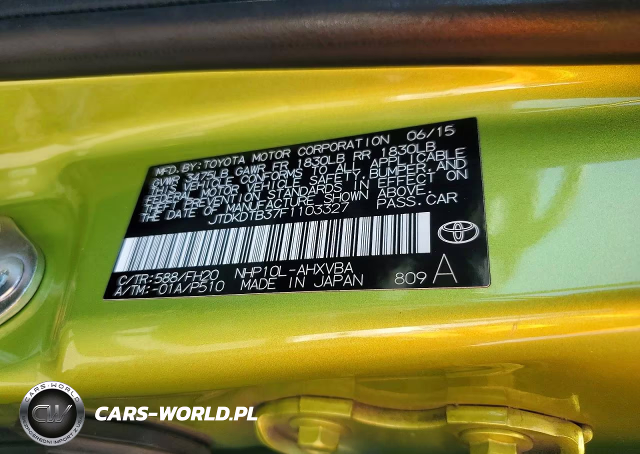2015 Toyota Prius C One VIN:JTDKDTB37F1103327 - 12