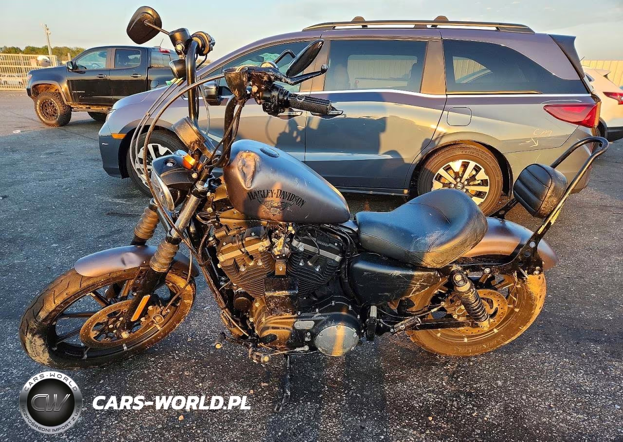 2017 Harley-Davidson Xl883 Iron 883 VIN:1HD4LE218HC437569 - 3