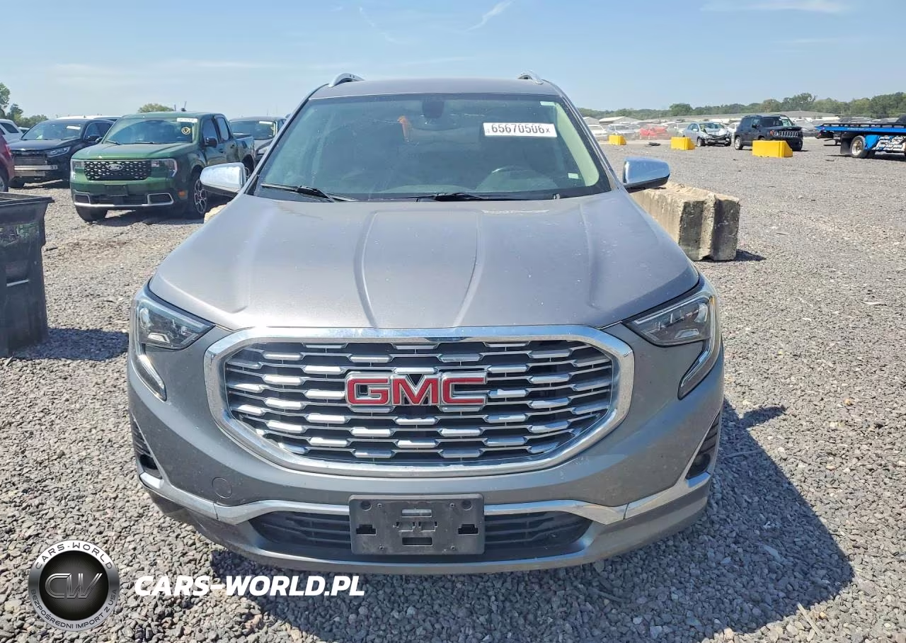 2019 GMC Terrain Denali VIN:3GKALSEX1KL352592 - 5