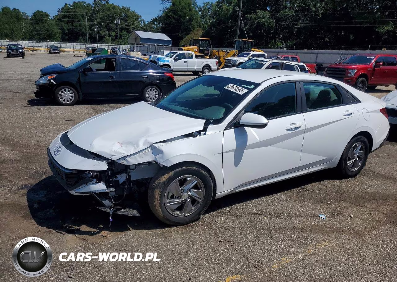 2024 Hyundai Elantra Se