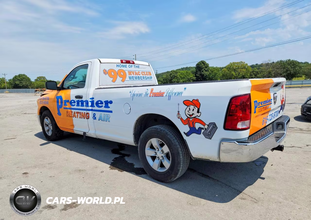 2020 Ram 1500 Classic Tradesman VIN:3C6JR6DT3LG305243 - 2