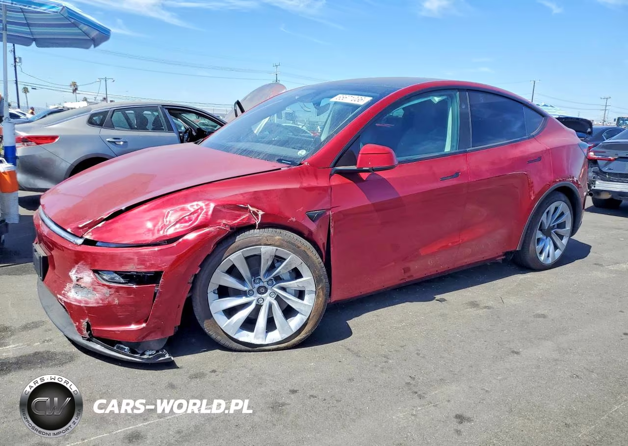 2026 Tesla Model Y VIN:7SAYGDEE2TF325803 - 1