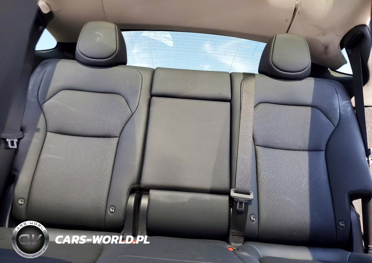 2026 Tesla Model Y VIN:7SAYGDEE2TF325803 - 10