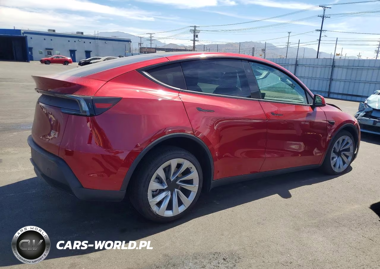 2026 Tesla Model Y VIN:7SAYGDEE2TF325803 - 3