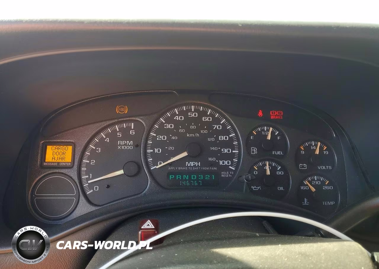 2001 Chevrolet Tahoe K1500 VIN:1GNEK13T51R104130 - 9