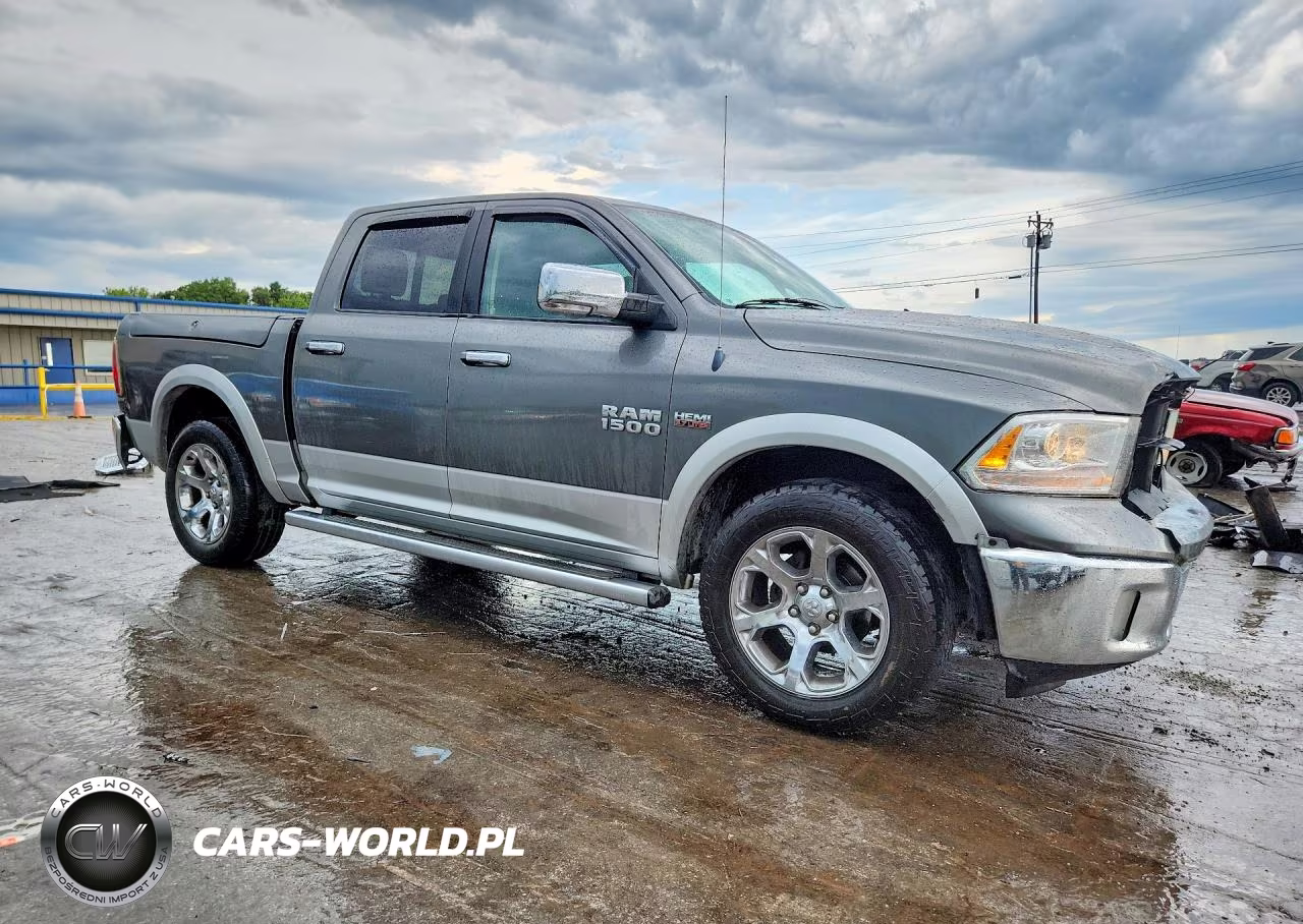 2013 Ram 1500 Laramie VIN:1C6RR7NT7DS670722 - 4