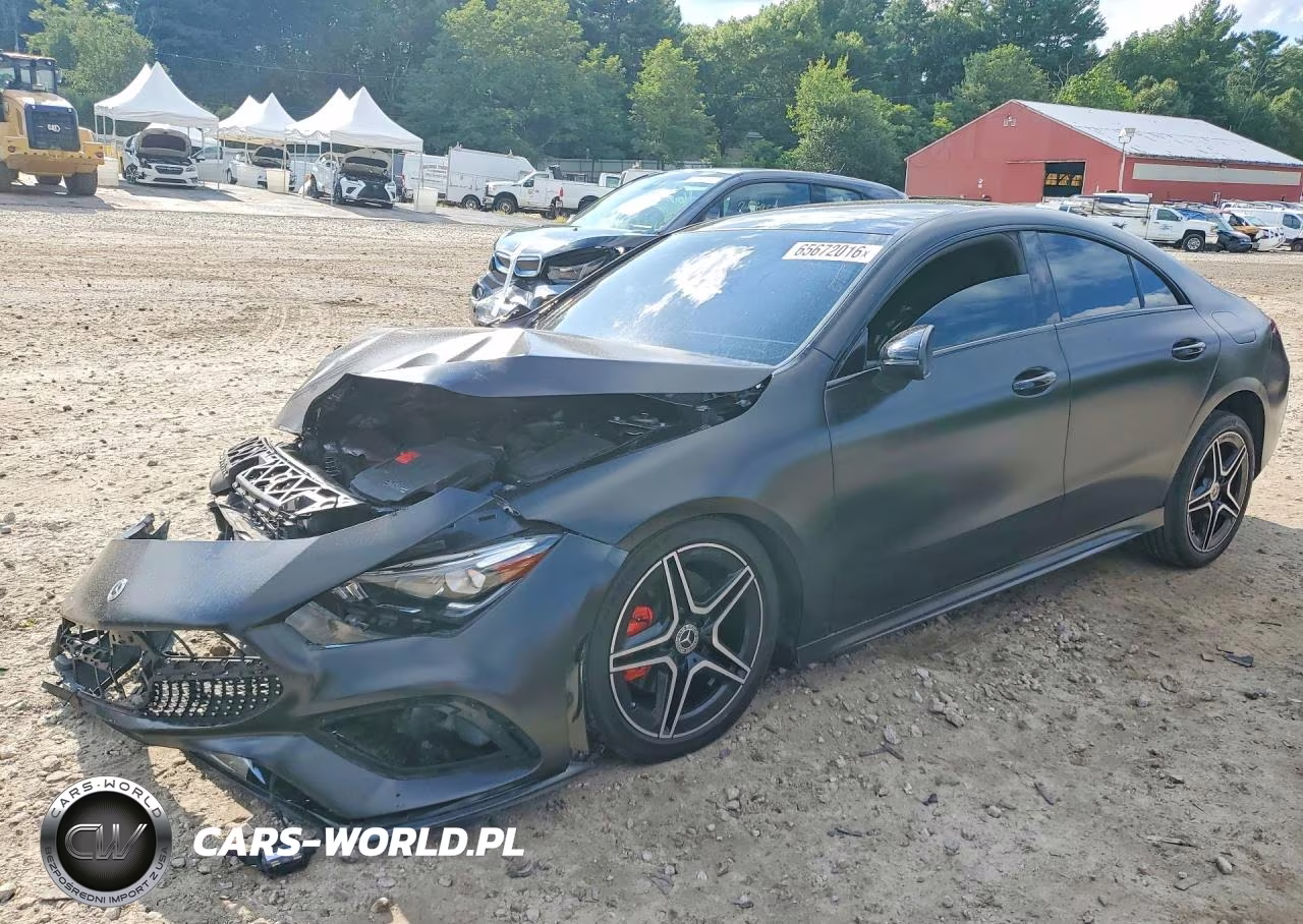 2022 Mercedes-Benz Cla 250 4Matic – zdjęcie 1 z 13