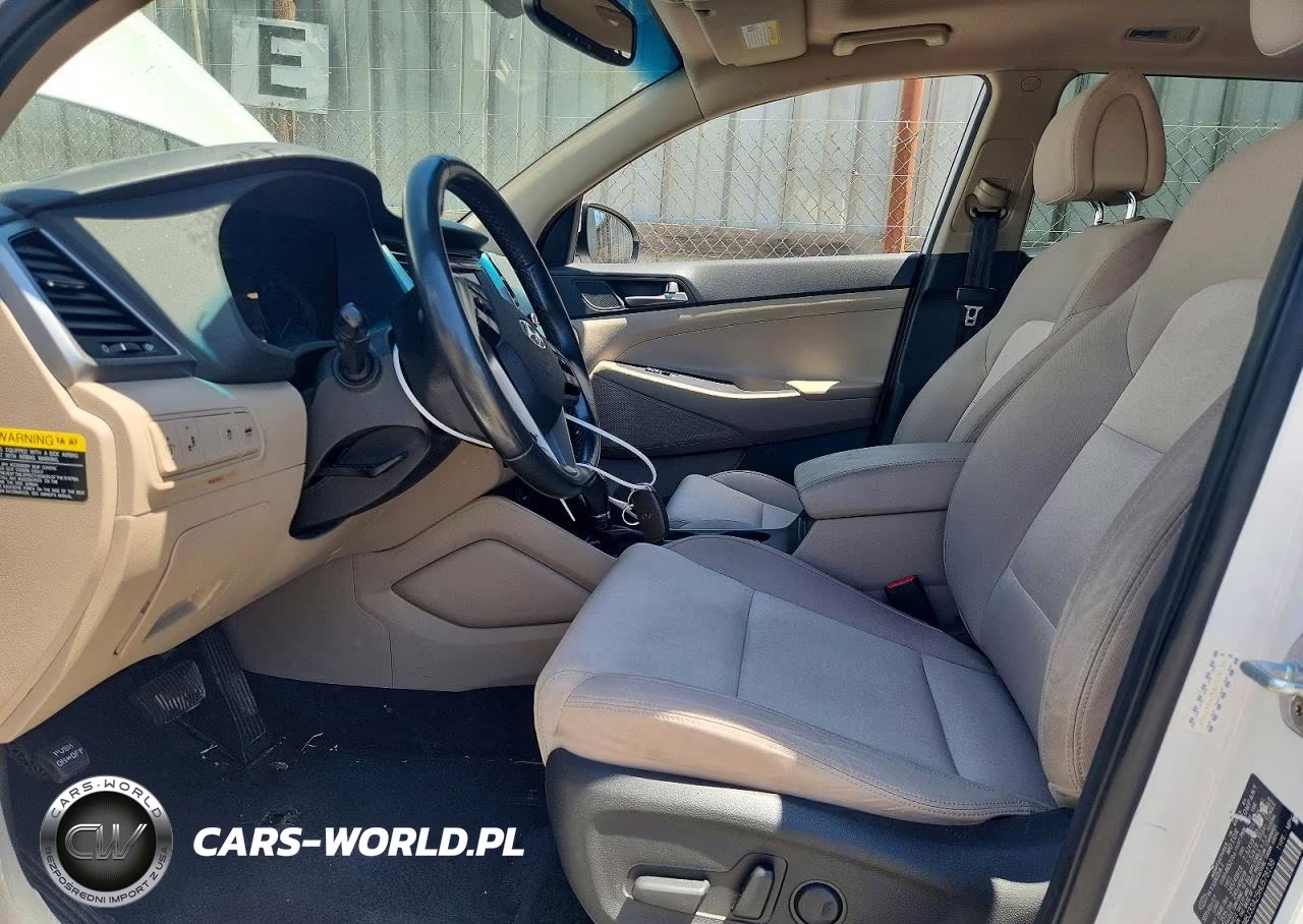 2017 Hyundai Tucson Value VIN:KM8J33A25HU578138 - 7