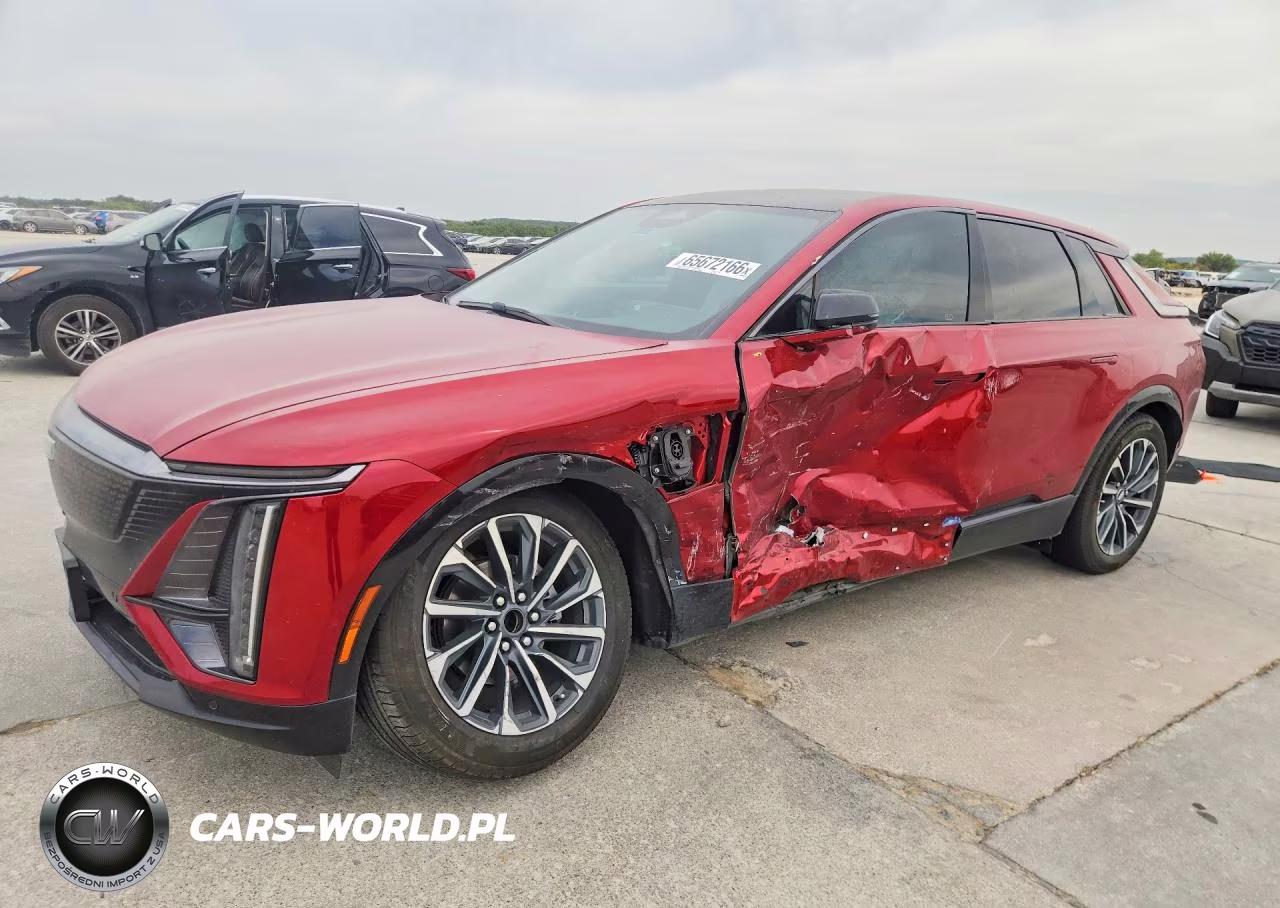 2024 Cadillac Lyriq Sport
