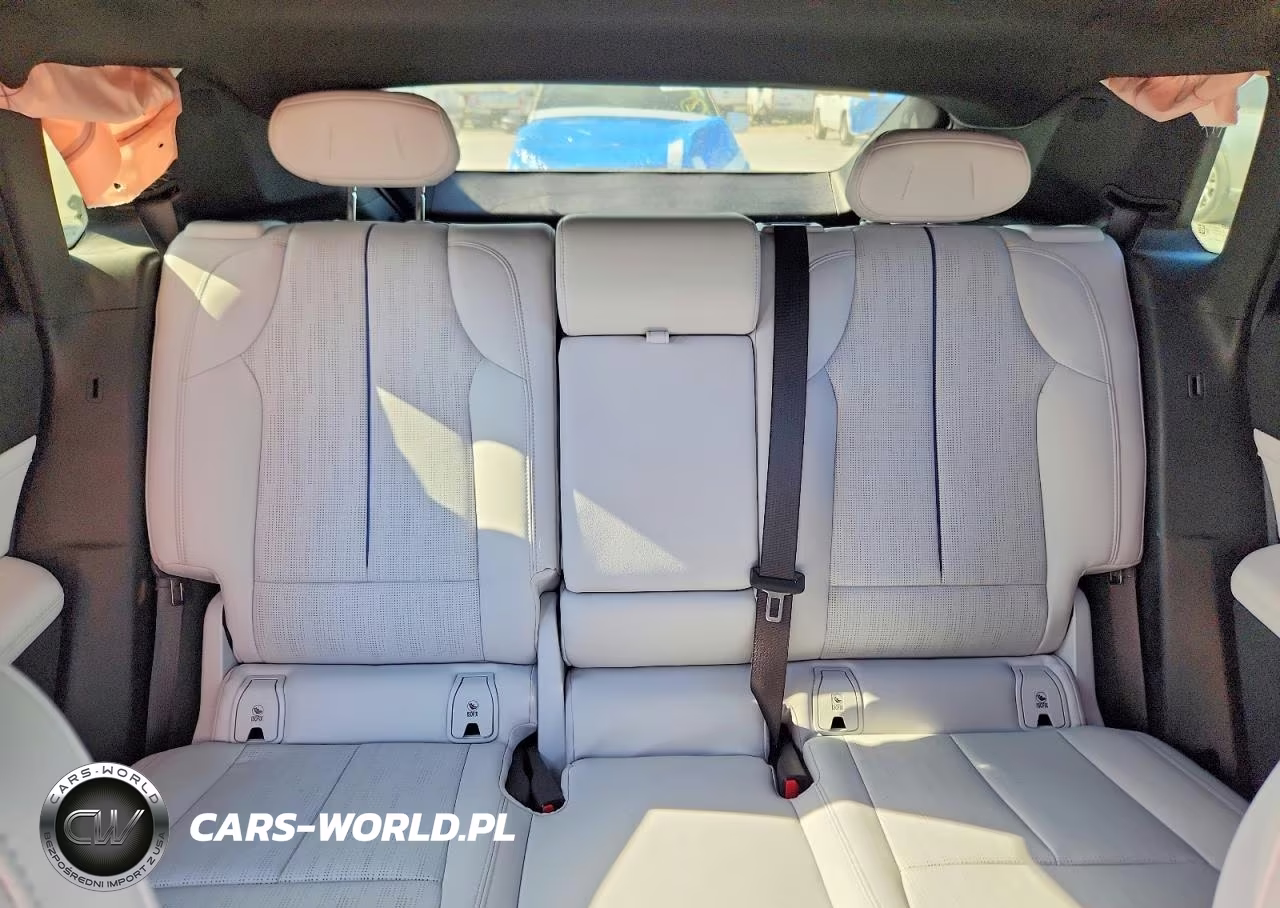 2024 Cadillac Lyriq Sport VIN:1GYKPTRK7RZ109245 - 10