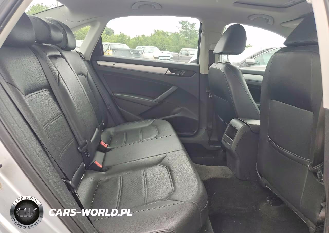 2012 Volkswagen Passat Se VIN:1VWBP7A38CC081707 - 10