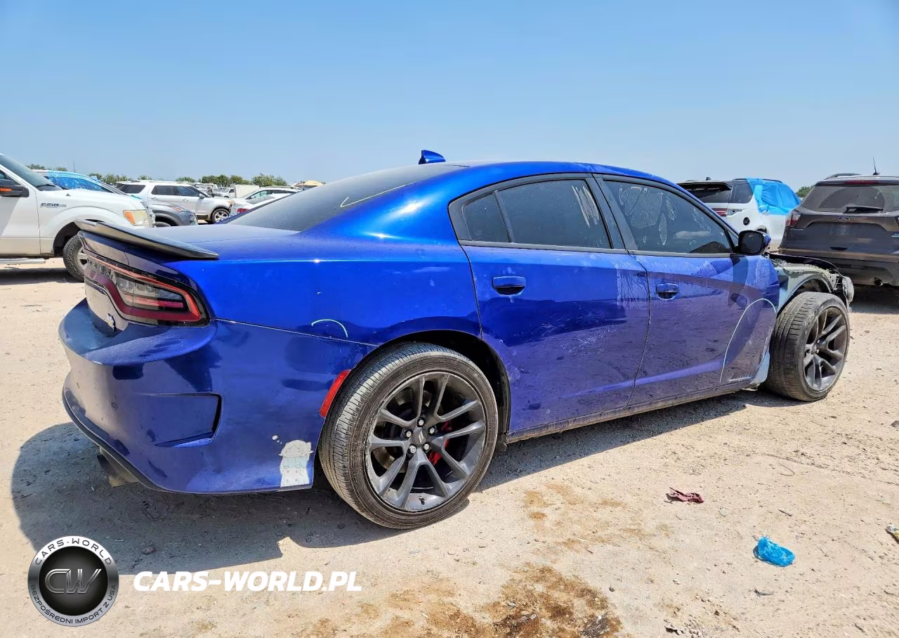 2022 Dodge Charger Scat Pack VIN:2C3CDXGJ9NH228322 - 3