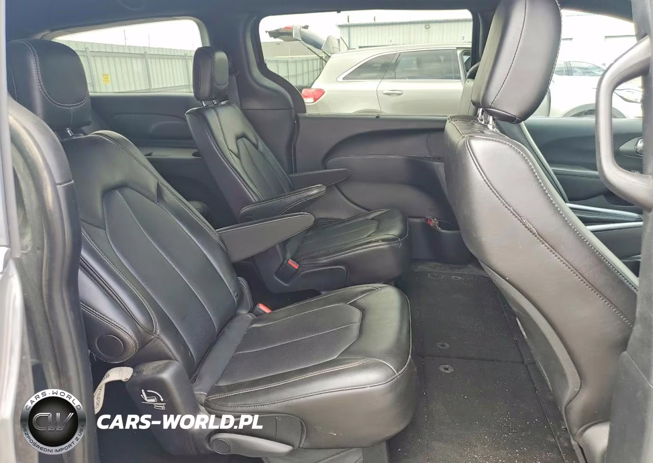 2025 Chrysler Pacifica Select VIN:2C4RC1BG2SR541283 - 11