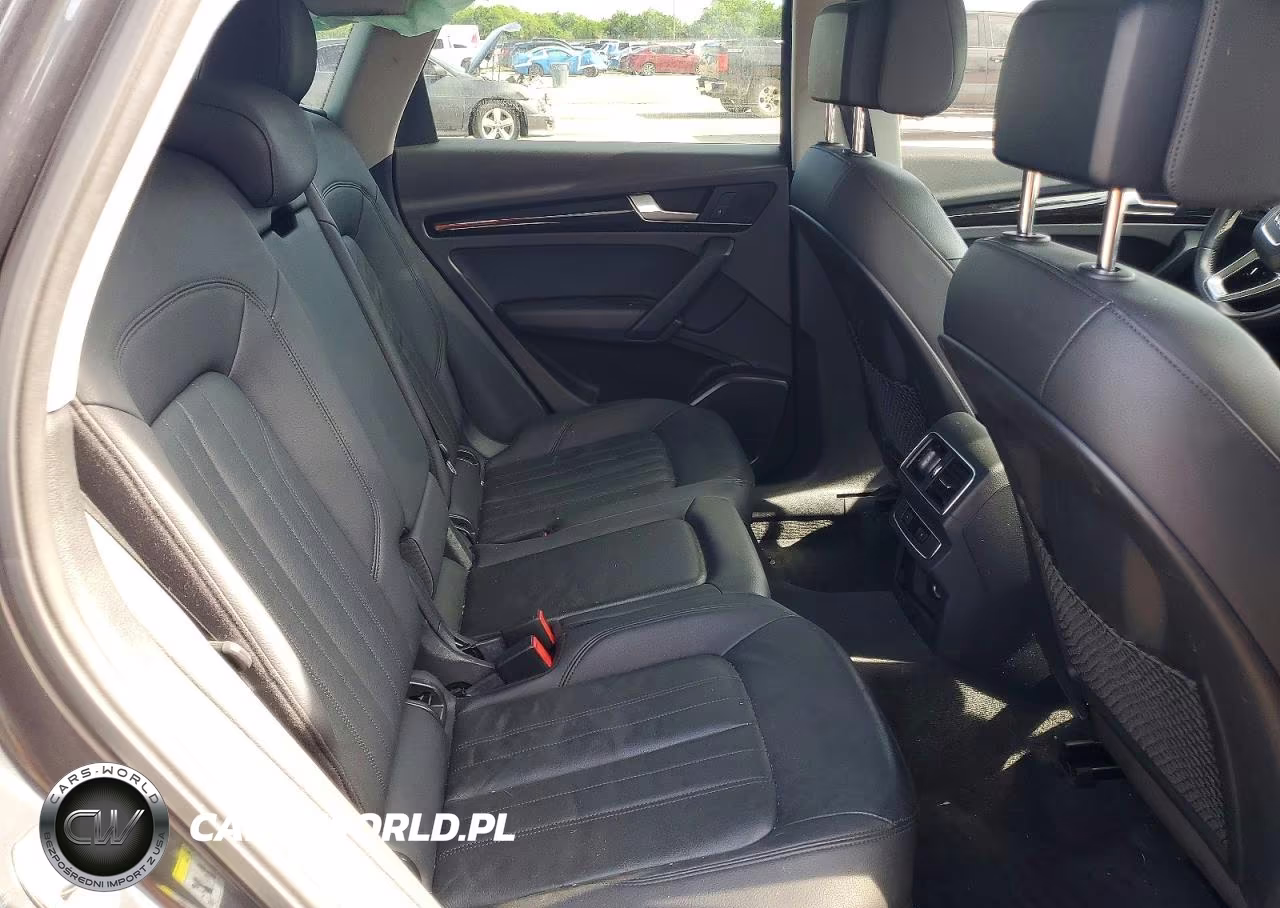 2019 Audi Q5 Premium VIN:WA1ANAFY2K2049386 - 11