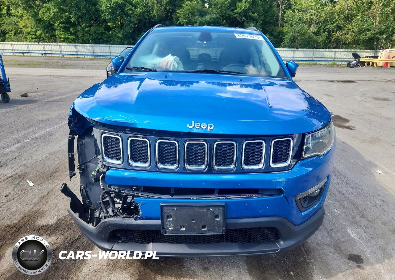 2018 Jeep Compass Latitude VIN:3C4NJCBB5JT286533 - 5