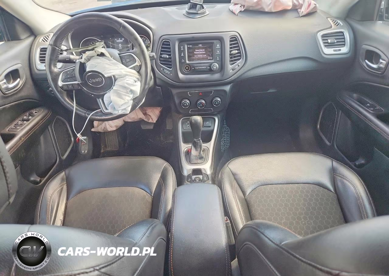2018 Jeep Compass Latitude VIN:3C4NJCBB5JT286533 - 8